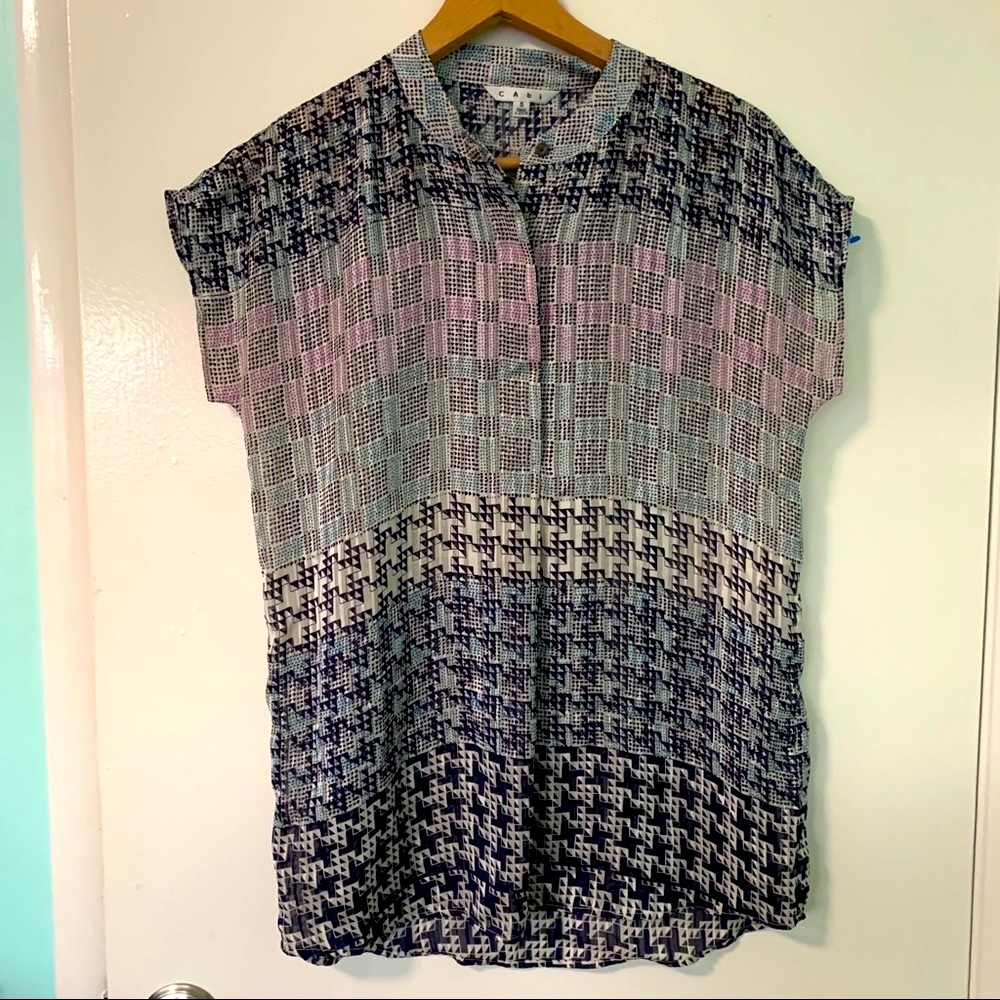 CAbi pattern blouse top sz S hi-low short sleeve button blue pink